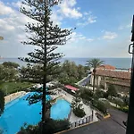 Grand De Londres 4* Sanremo