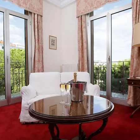 Grand De Londres Hotell