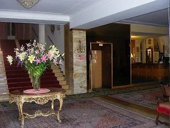 Grand De Londres Hotell 4*