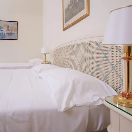 Grand De Londres Otel 4*