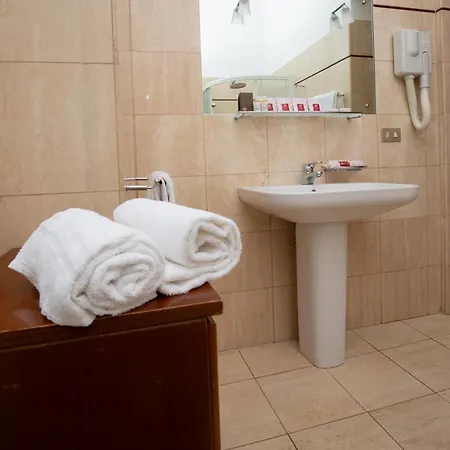 Grand De Londres Otel