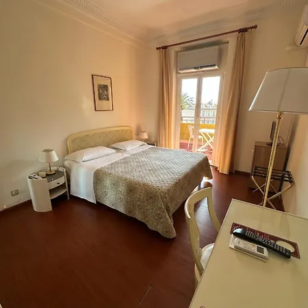 Hotell Grand De Londres 4*
