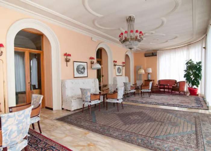 Grand De Londres Otel