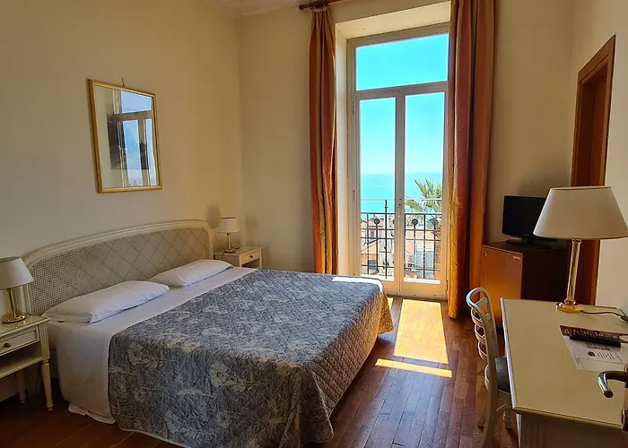 Ξενοδοχείο Grand De Londres 4*