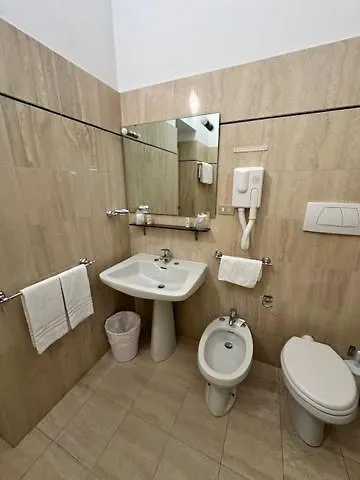 Grand De Londres Otel